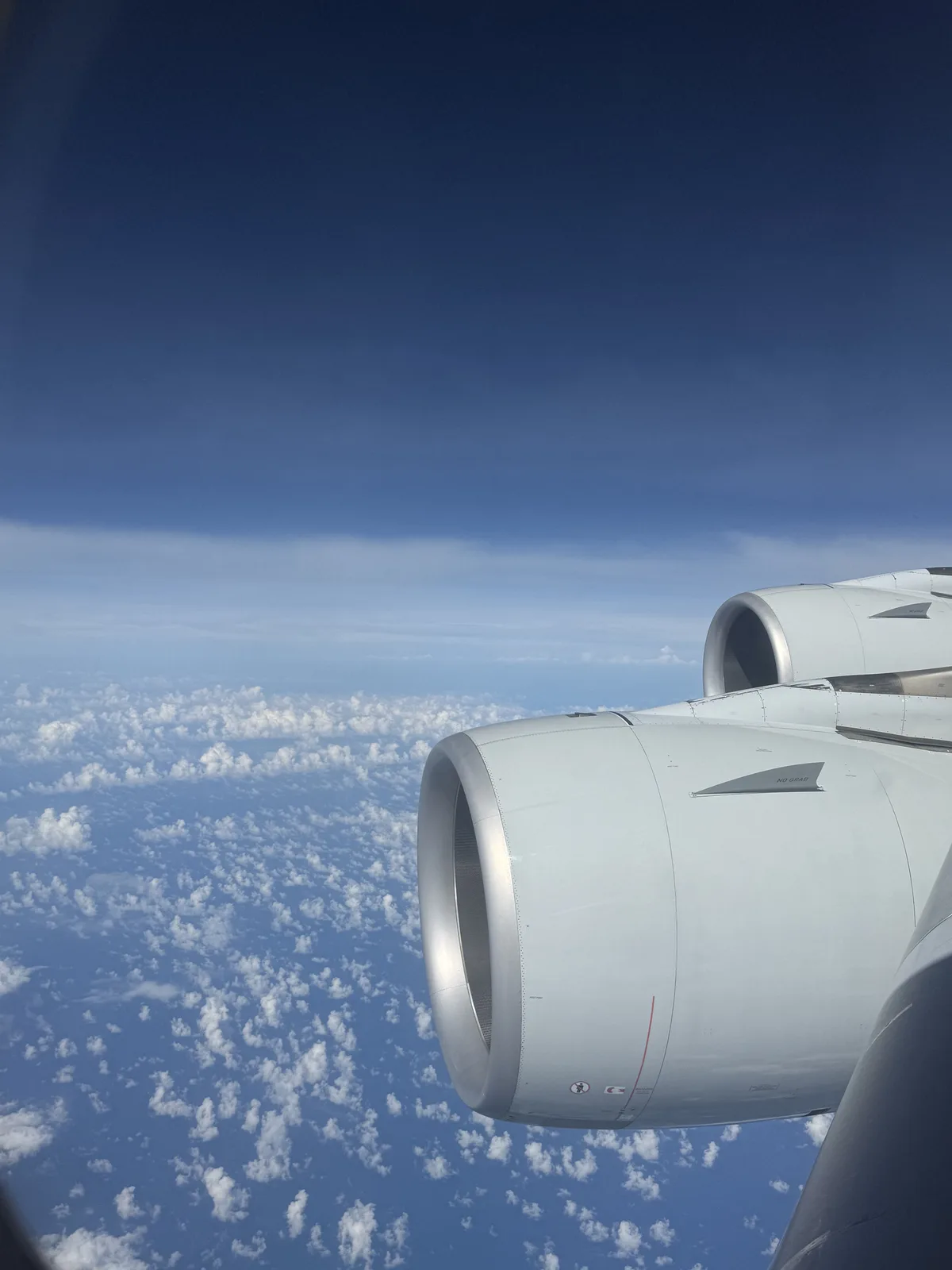 인도네시아 상공 착륙 준비 창밖 풍경