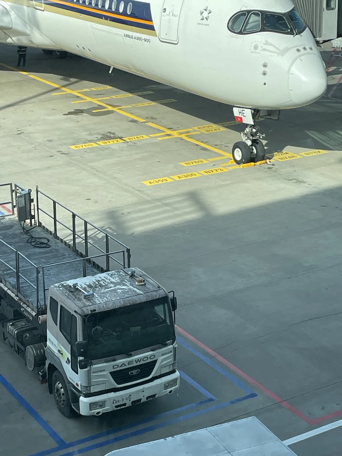 싱가포르항공 A350-900 항공기 도착