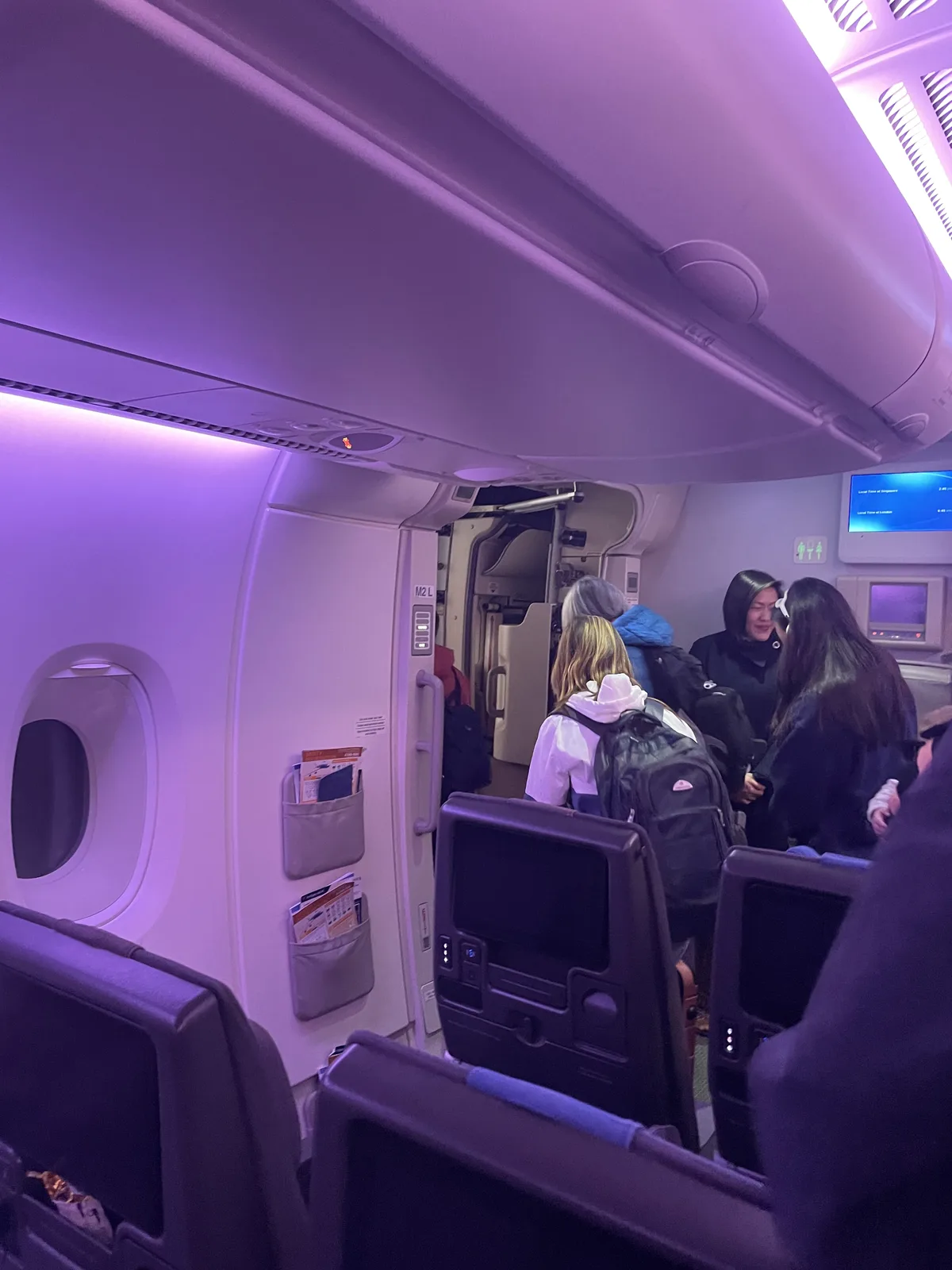 런던 히드로 공항 착륙 직전 창밖 풍경