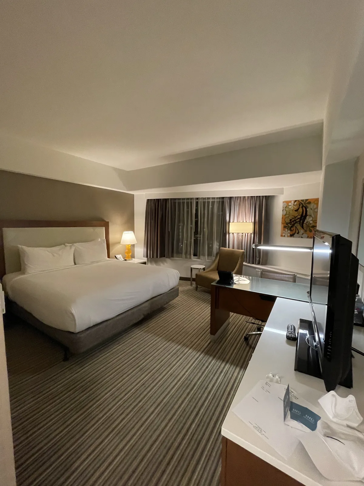 크라운 플라자 시애틀 킹룸 광각 전경